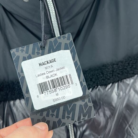 Mackage MIYA lustrous light down jacket with shearling trim MEDIUM - Picture 5 of 14